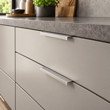 Poignée barre acier inox brossé L156 mm entraxe 96 mm