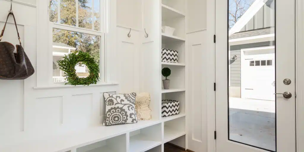 Aménagement d'une entrée avec rangement
