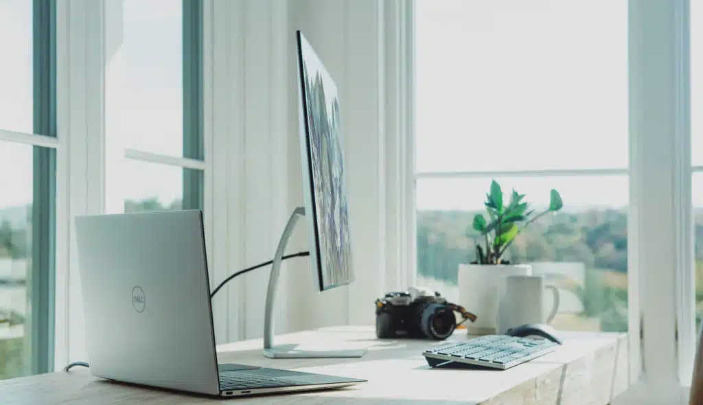 Film solaire thermique dans bureau
