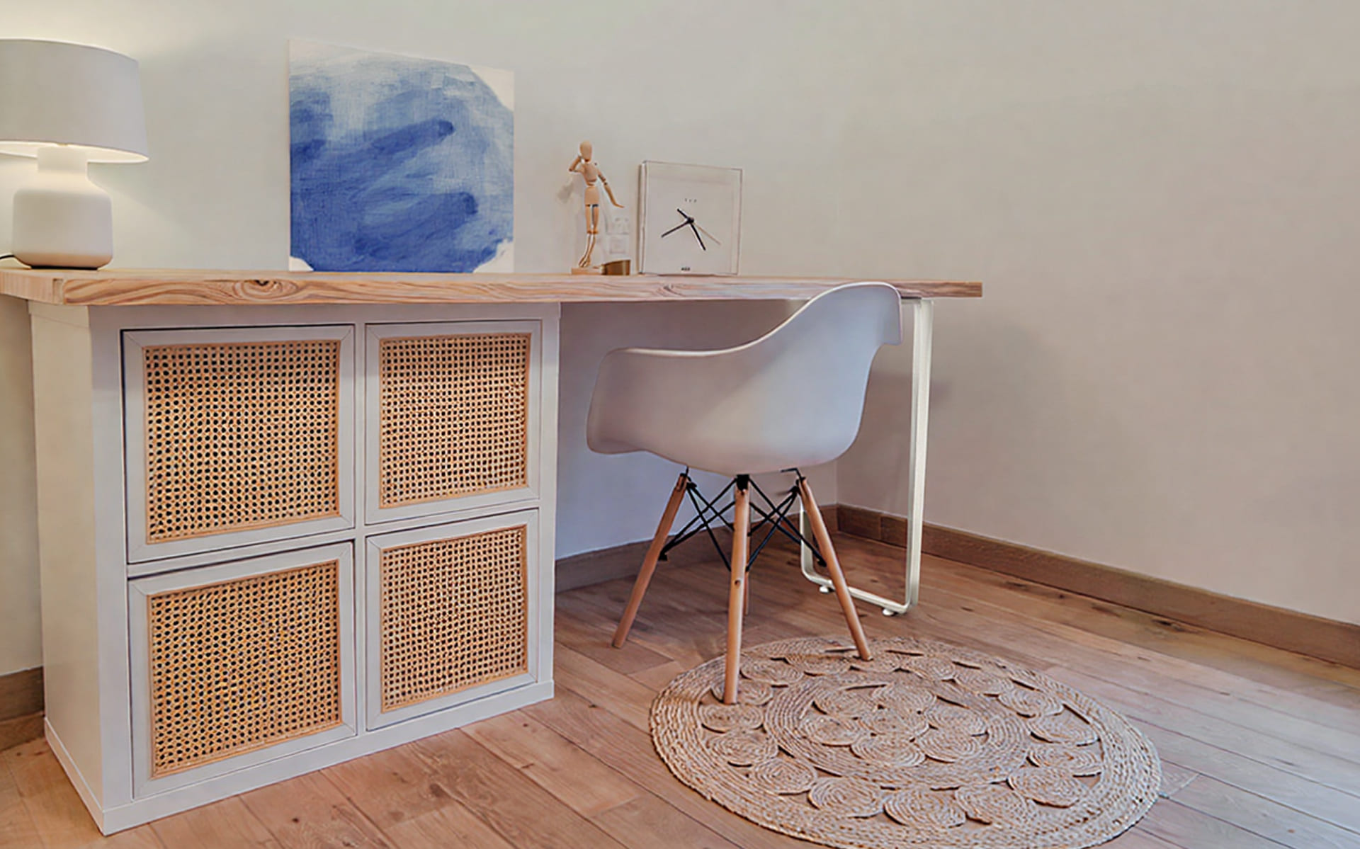 Meuble Kallax avec cannage pour faire un bureau