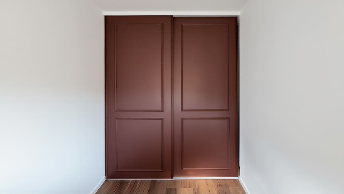 Moulure pour porte de placard