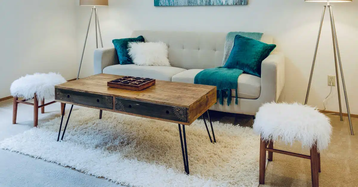 table basse pied en métal