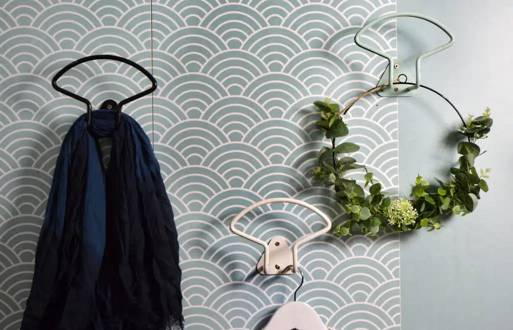 Pose de patère mur en placo